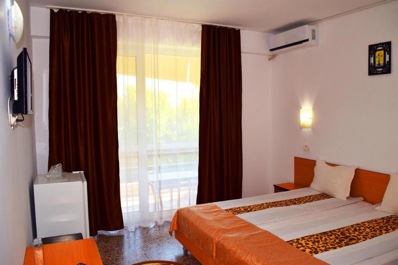 Hotel Sanda Венус Екстериор снимка
