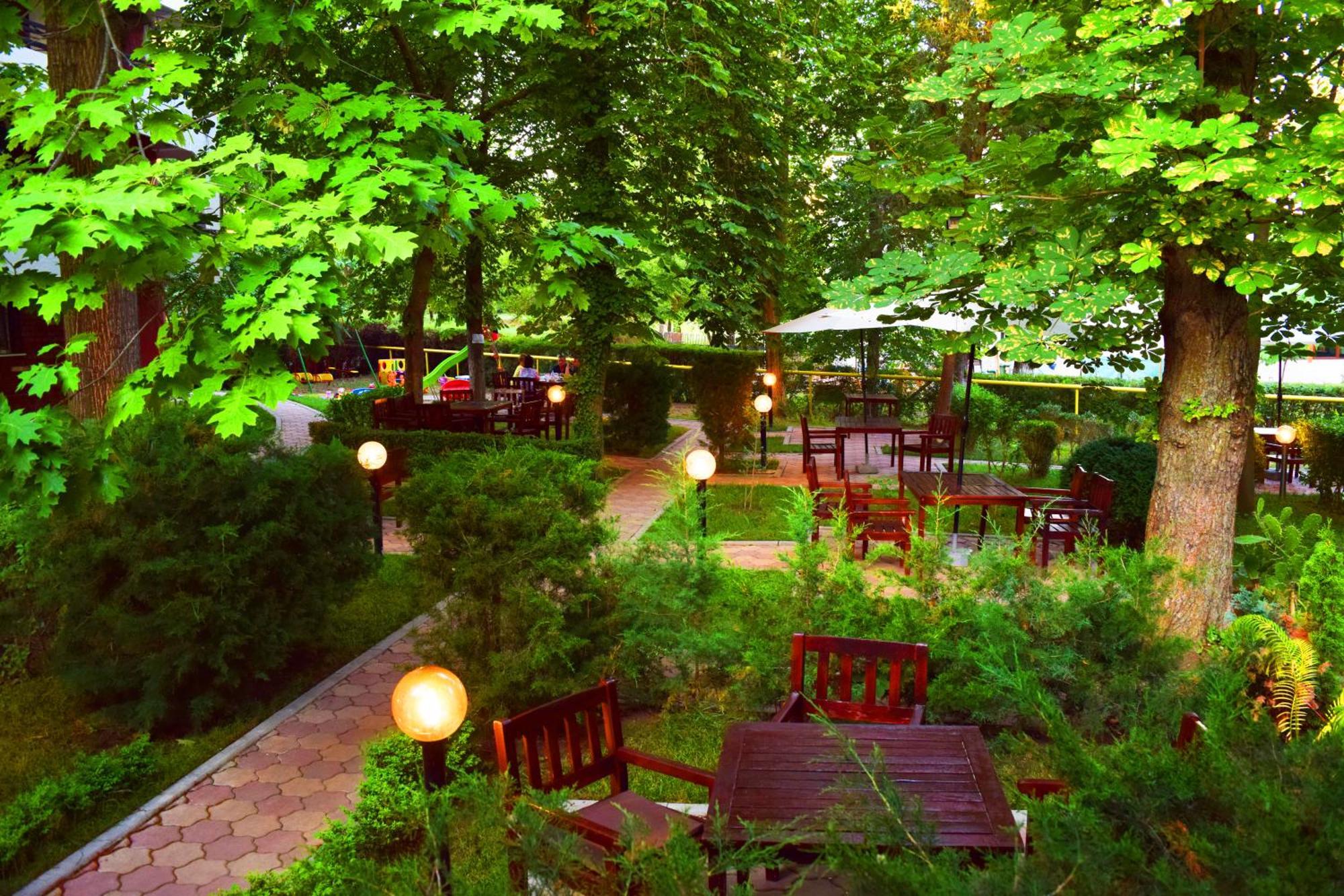 Hotel Sanda Венус Екстериор снимка