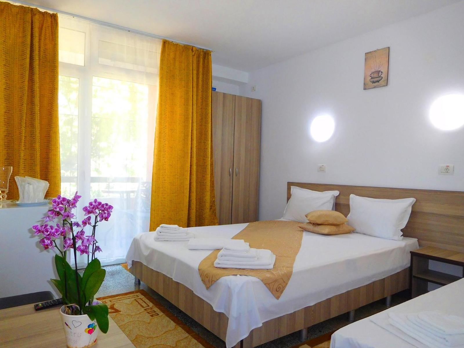 Hotel Sanda Венус Екстериор снимка