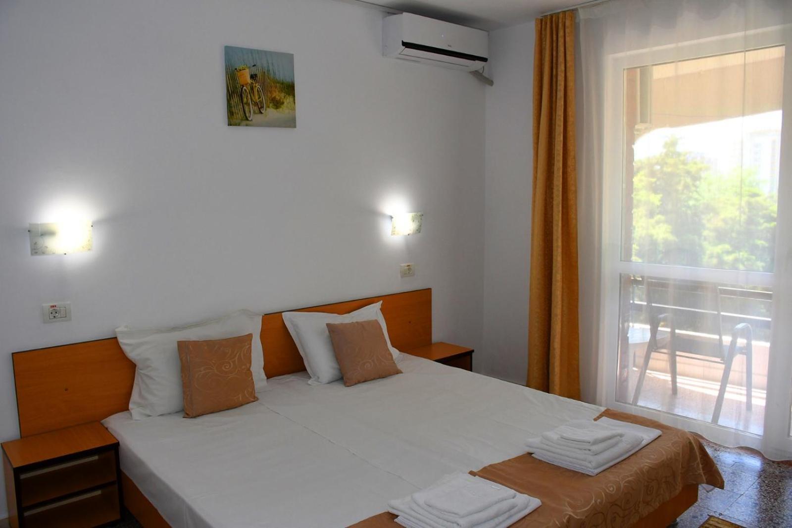 Hotel Sanda Венус Екстериор снимка