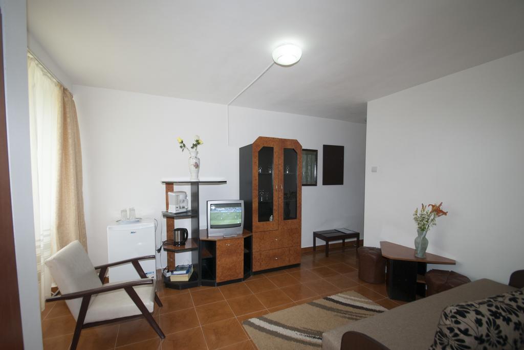 Hotel Sanda Венус Екстериор снимка