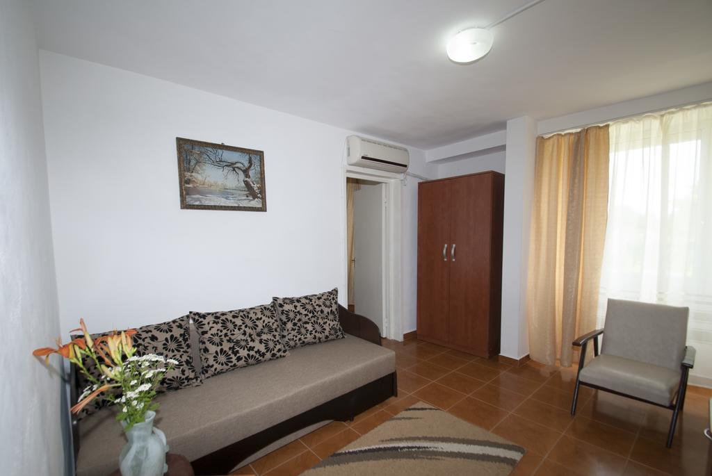 Hotel Sanda Венус Екстериор снимка