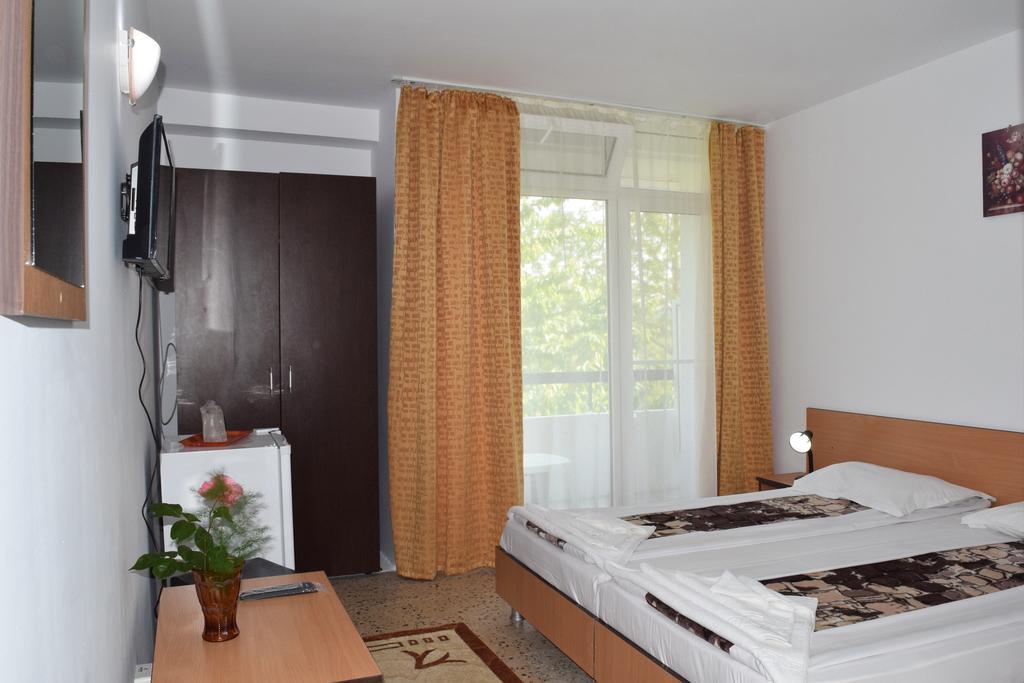 Hotel Sanda Венус Екстериор снимка