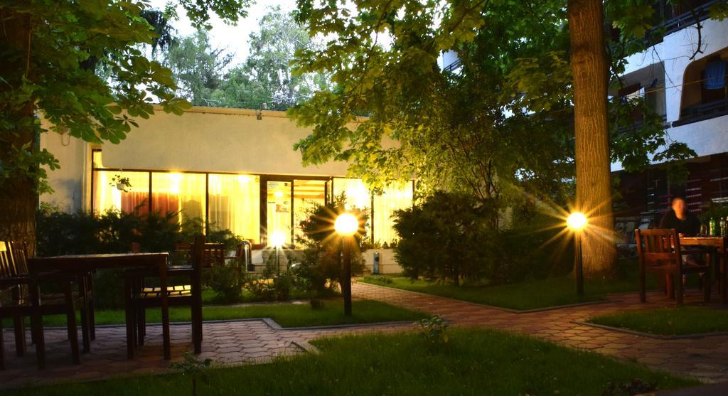 Hotel Sanda Венус Екстериор снимка